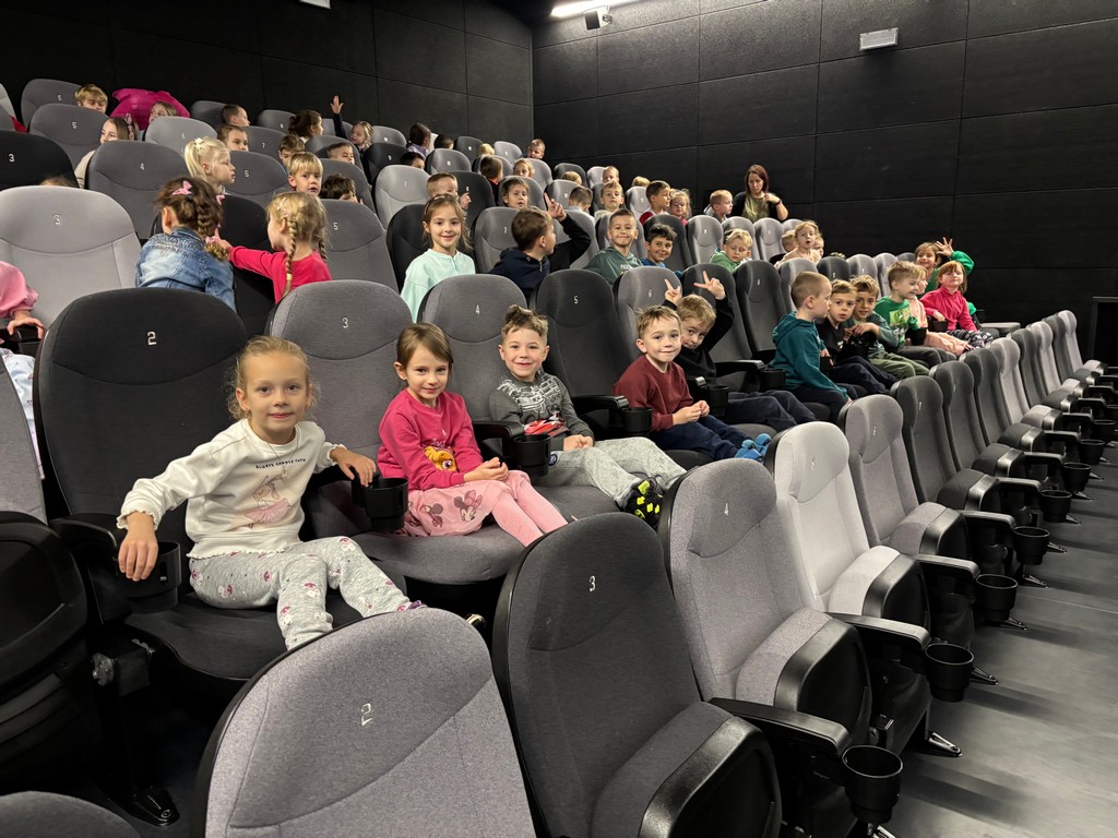 Mali kinomani w akcji – pokaz bajki w Kinie Legenda